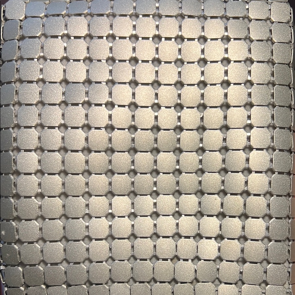 Y&S Silver Chainmail Women Bag - Picture 3 of 11